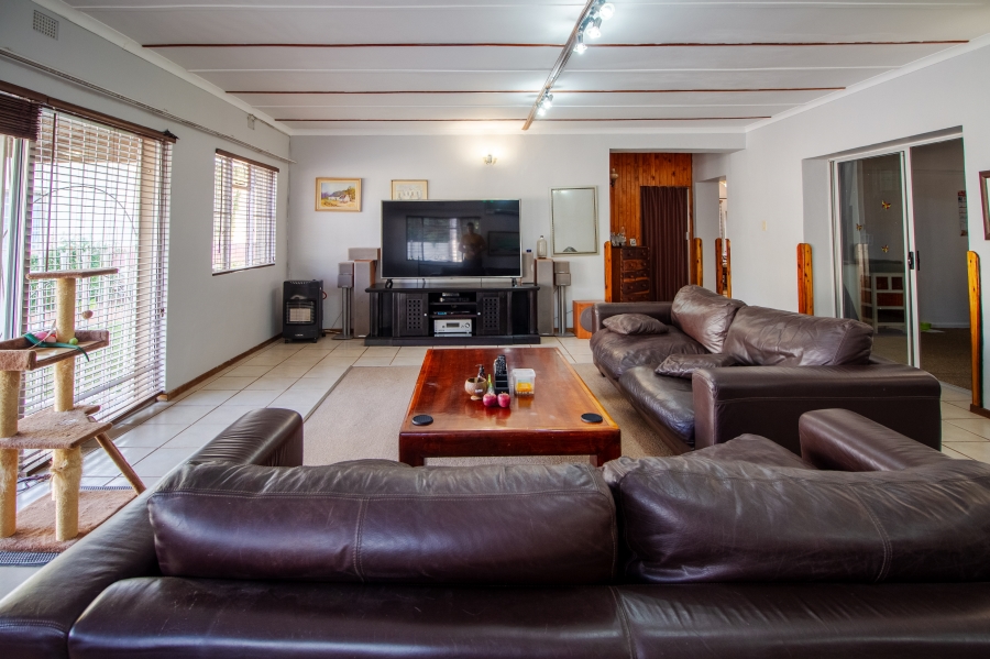 5 Bedroom Property for Sale in Middelpos Northern Cape